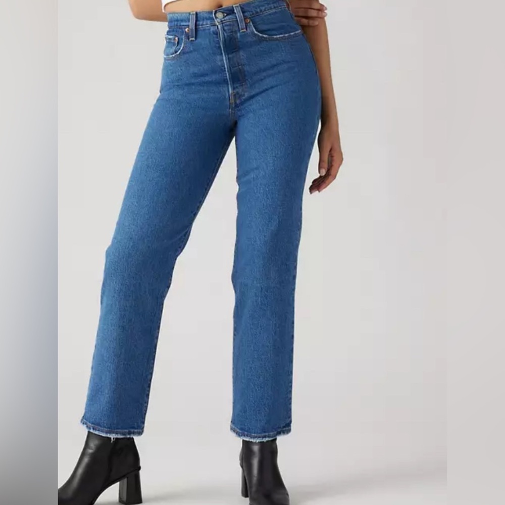 Levi’s Ribcage Ankle Straight Jeans | Medium Blue | NWOT | Size 26